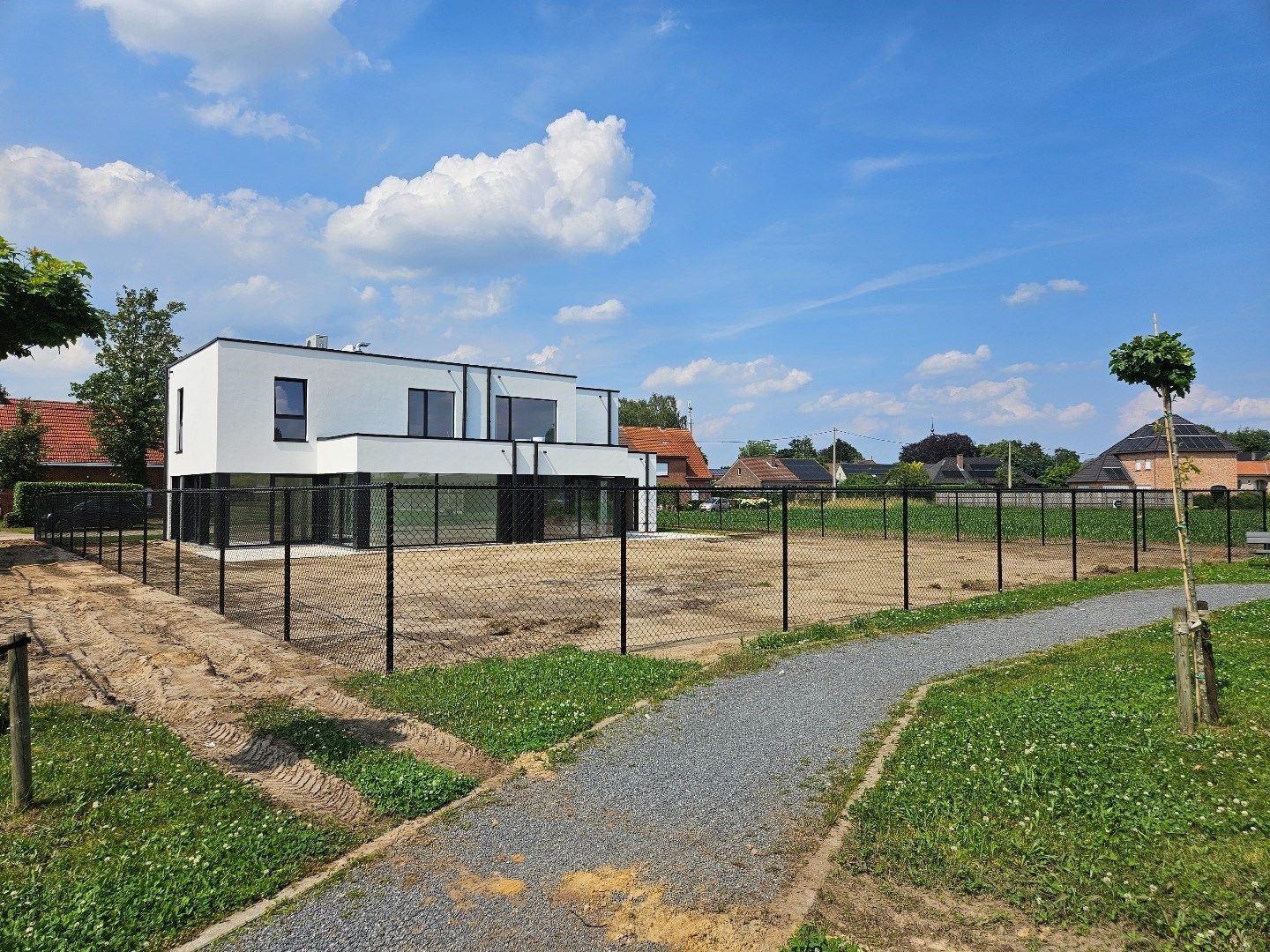 Lot 6B - Nieuwbouwwoning met 3 slpks en inpandige carport in Meerhout-centrum ! foto 2