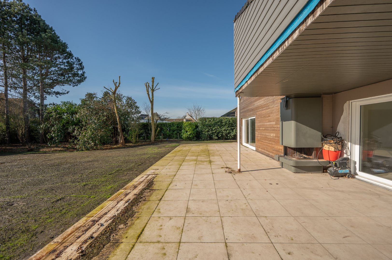 Charmante woning met 4 volwaardige slaapkamers, zonne terras en grote tuin met garagebox foto 4