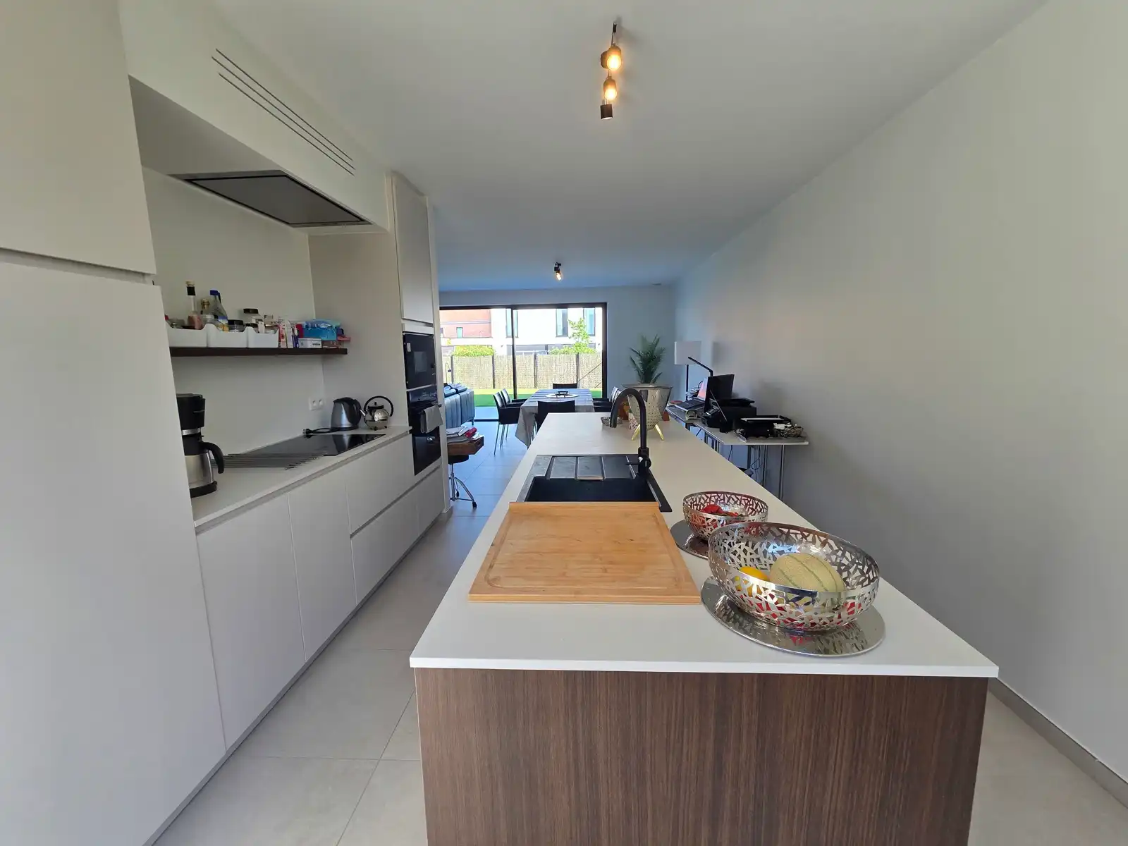 Instapklare recente woning met mooie tuin!!! foto 10
