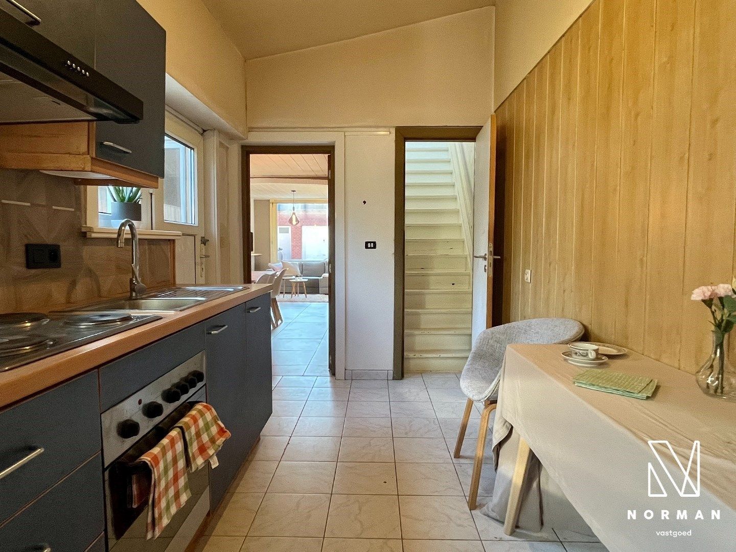 Deze charmante halfopen bebouwing is gelegen op een perceel van 232 m² foto 5