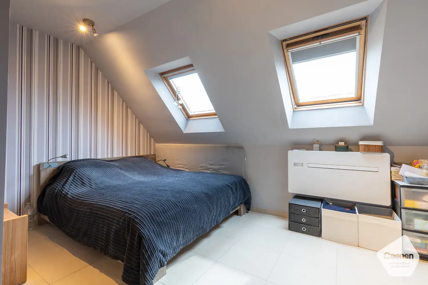 Modern duplexappartement met 3 slaapkamers , staanplaats en ruim zonnig terras! foto 9