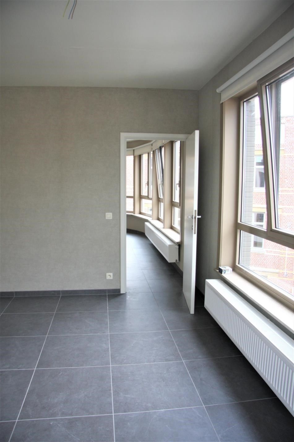 Stijlvol appartement op de 2e verdieping met 3 slaapkamers in het centrum van Zottegem foto 21