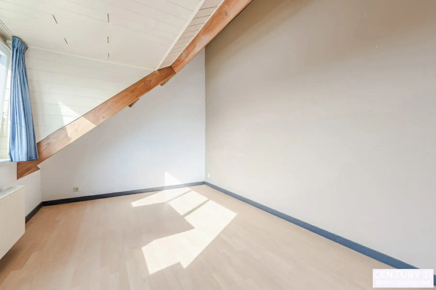 Ruime, gerenoveerde woning met 4 slpk en stadstuin foto 19