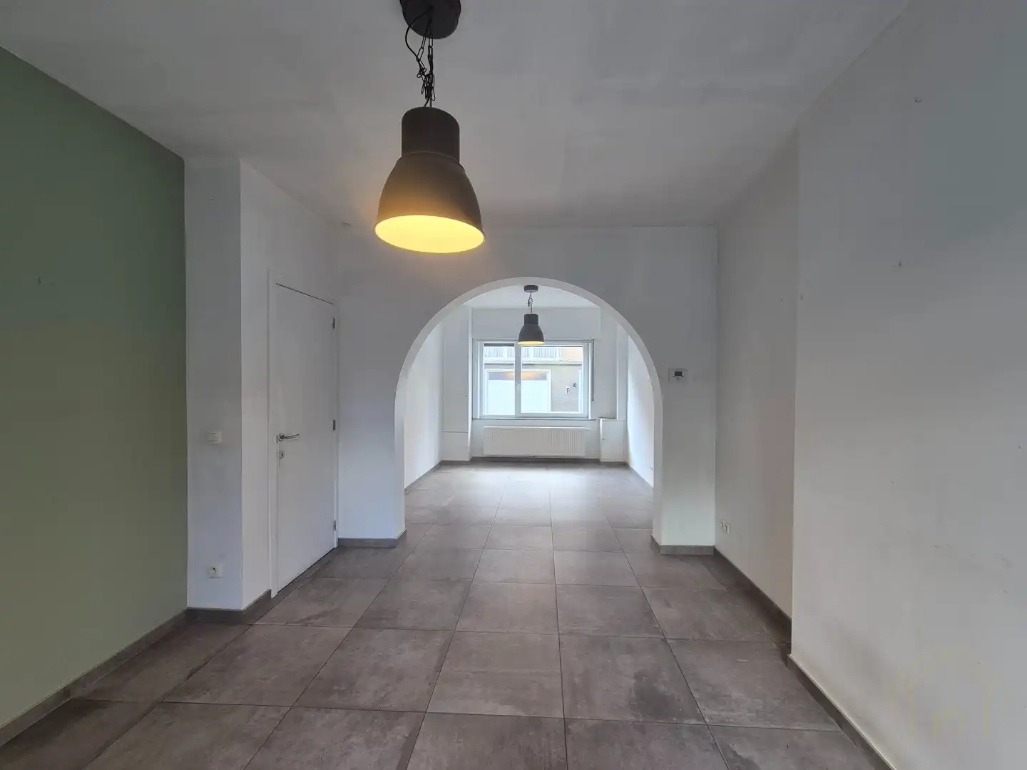 Comfortabele gezinswoning met twee slaapkamers en tuin foto 3