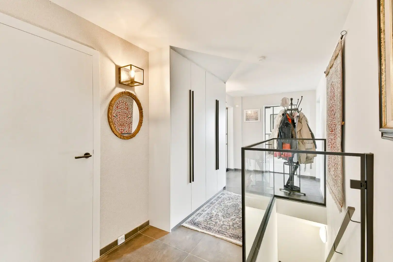Instapklaar gelijkvloers appartement met privatieve toegang, garage, zonnige tuin en terras nabij zee foto 10