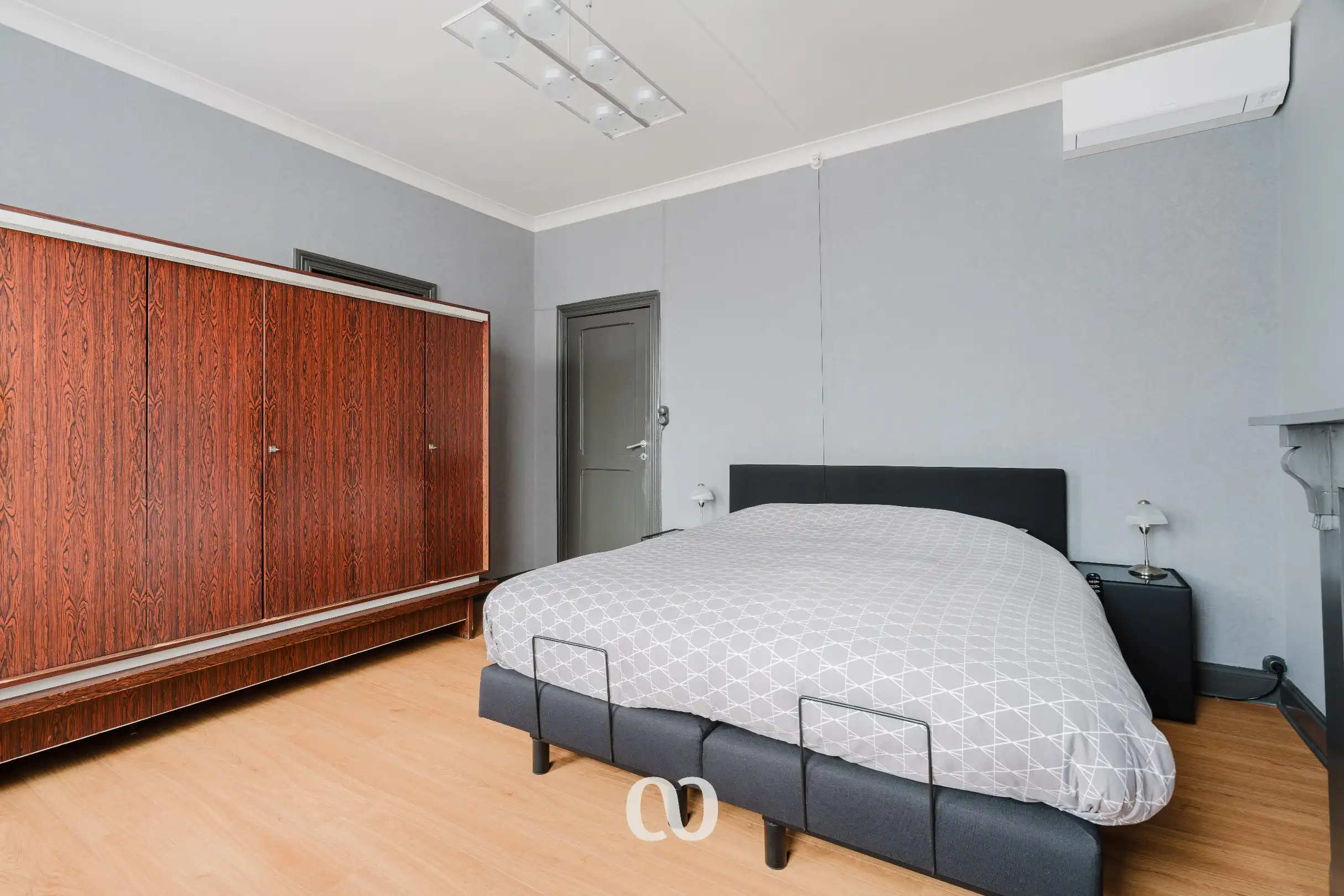 Ruim herenhuis met 8 slaapkamers en tuin in het centrum van Oudenaarde foto 14