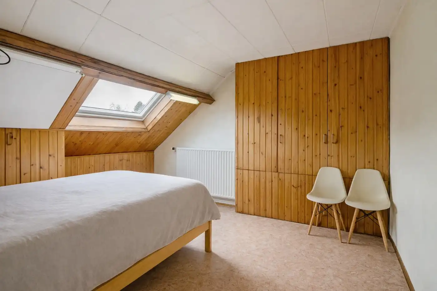 Knusse, centraal gelegen woning met 2 slpk. en garage foto 13