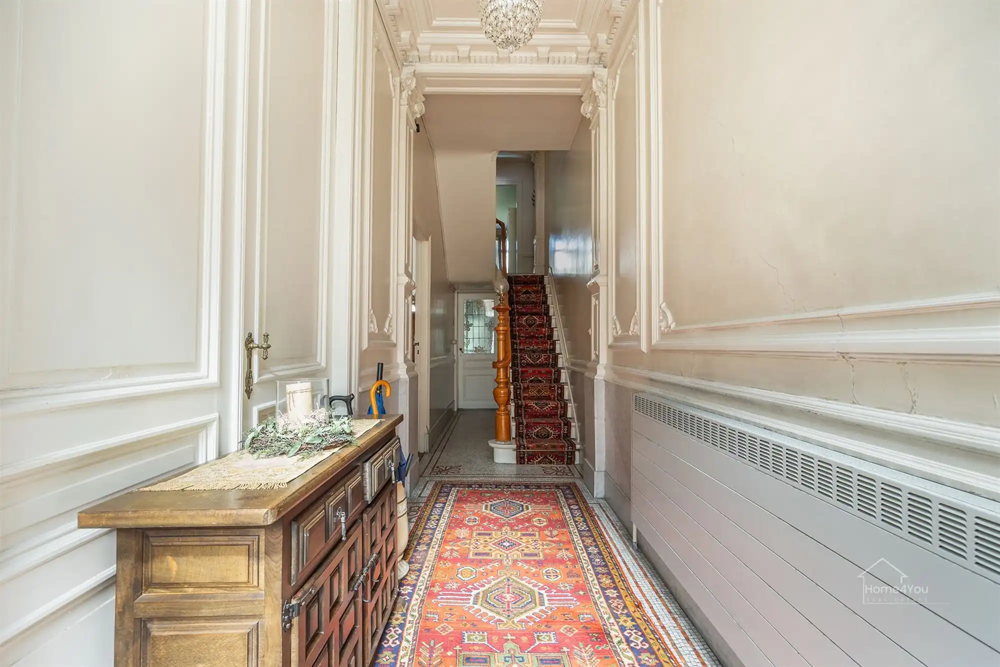 Authentiek herenhuis met 5 slaapkamers en tuin. foto 3