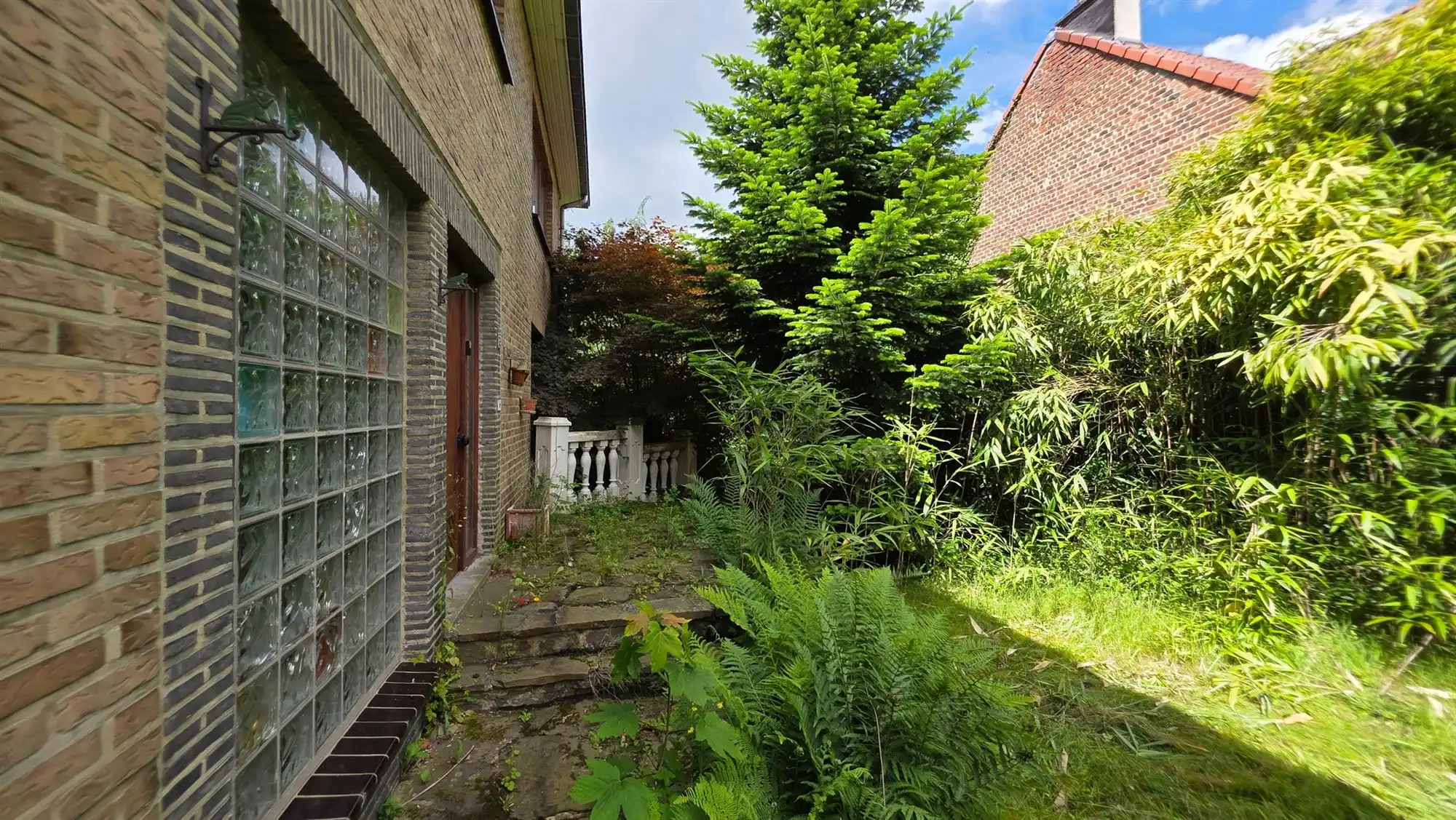 Ruime villa foto 27