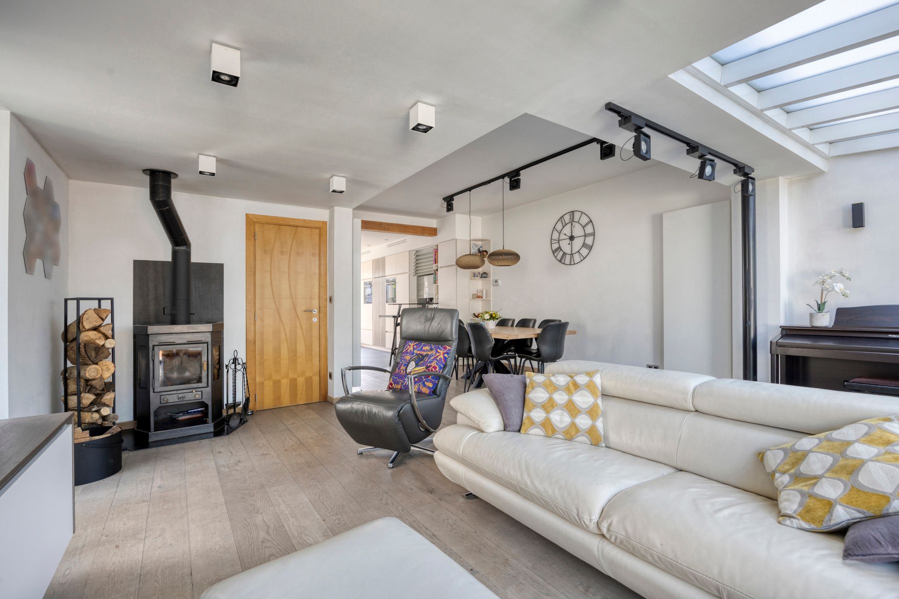 Rustig gelegen woning met garage foto 10