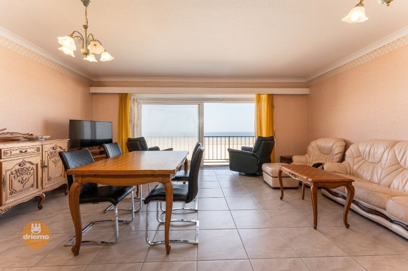 APPARTEMENT MET DRIE SLAAPKAMERS OP DE ZEEDIJK foto 2
