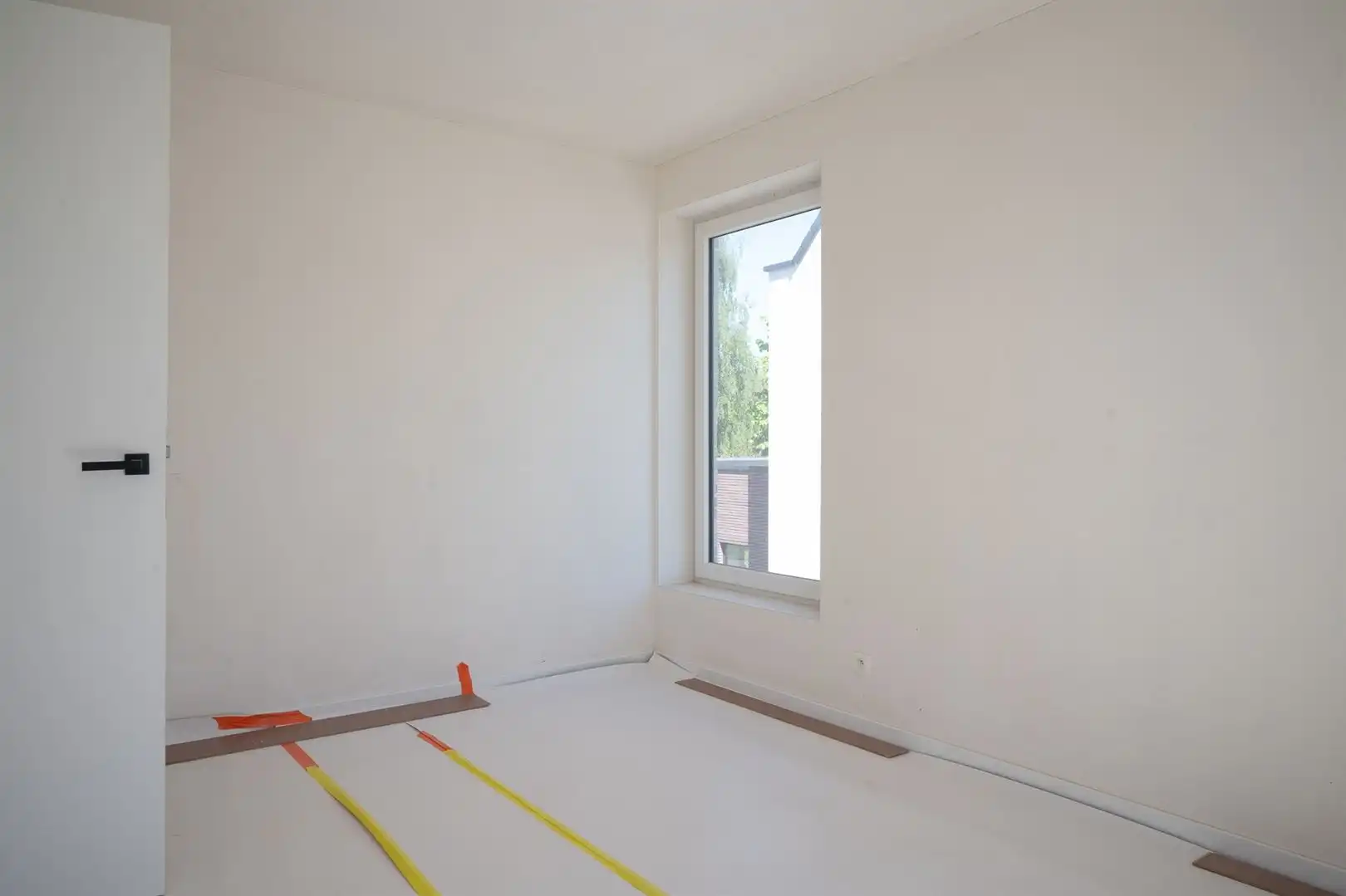 Ruime nieuwbouwwoning foto 15