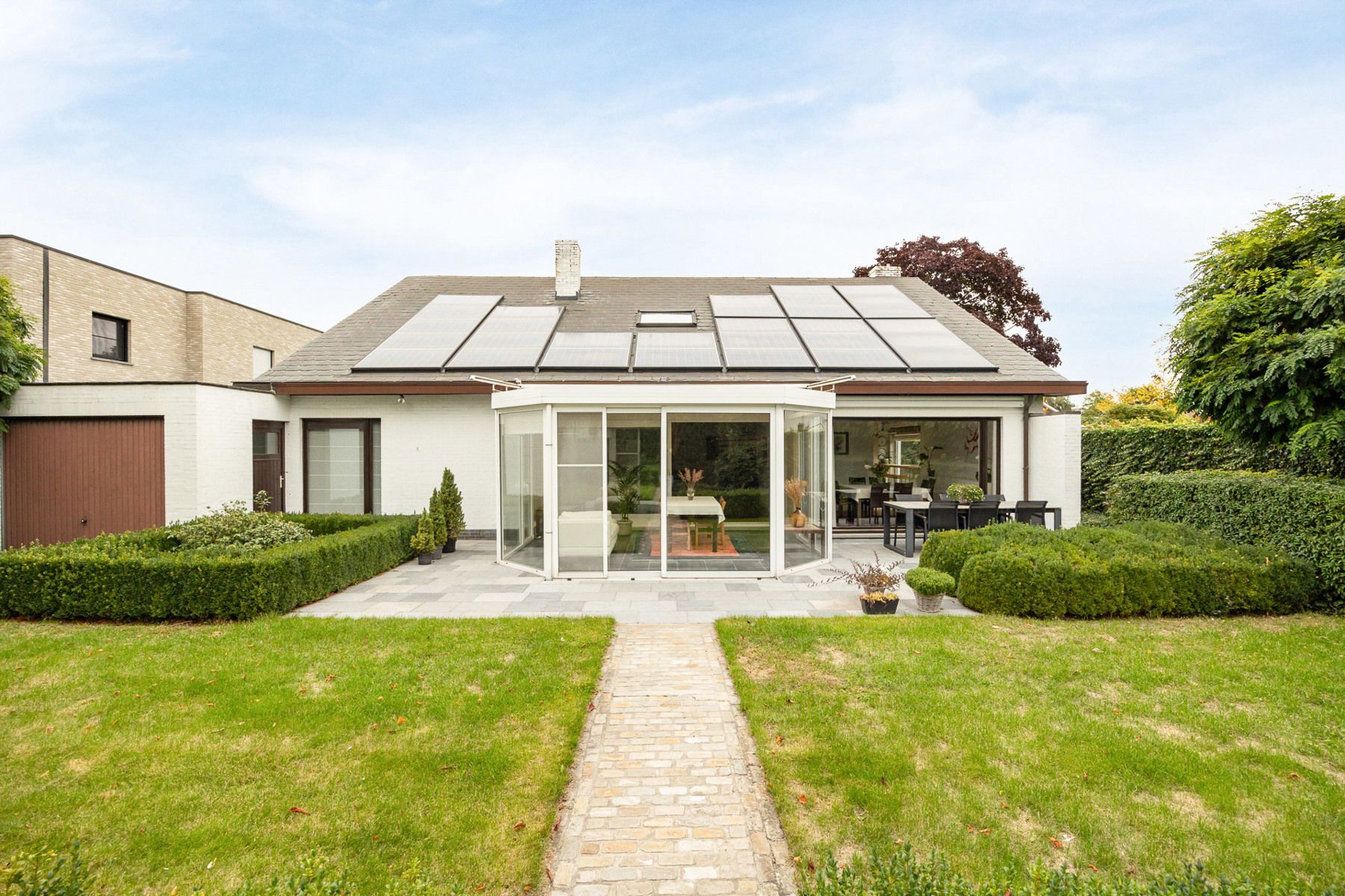 Een laagbouwwoning met 3 slaapkamers op een perceel van 880m². foto 18