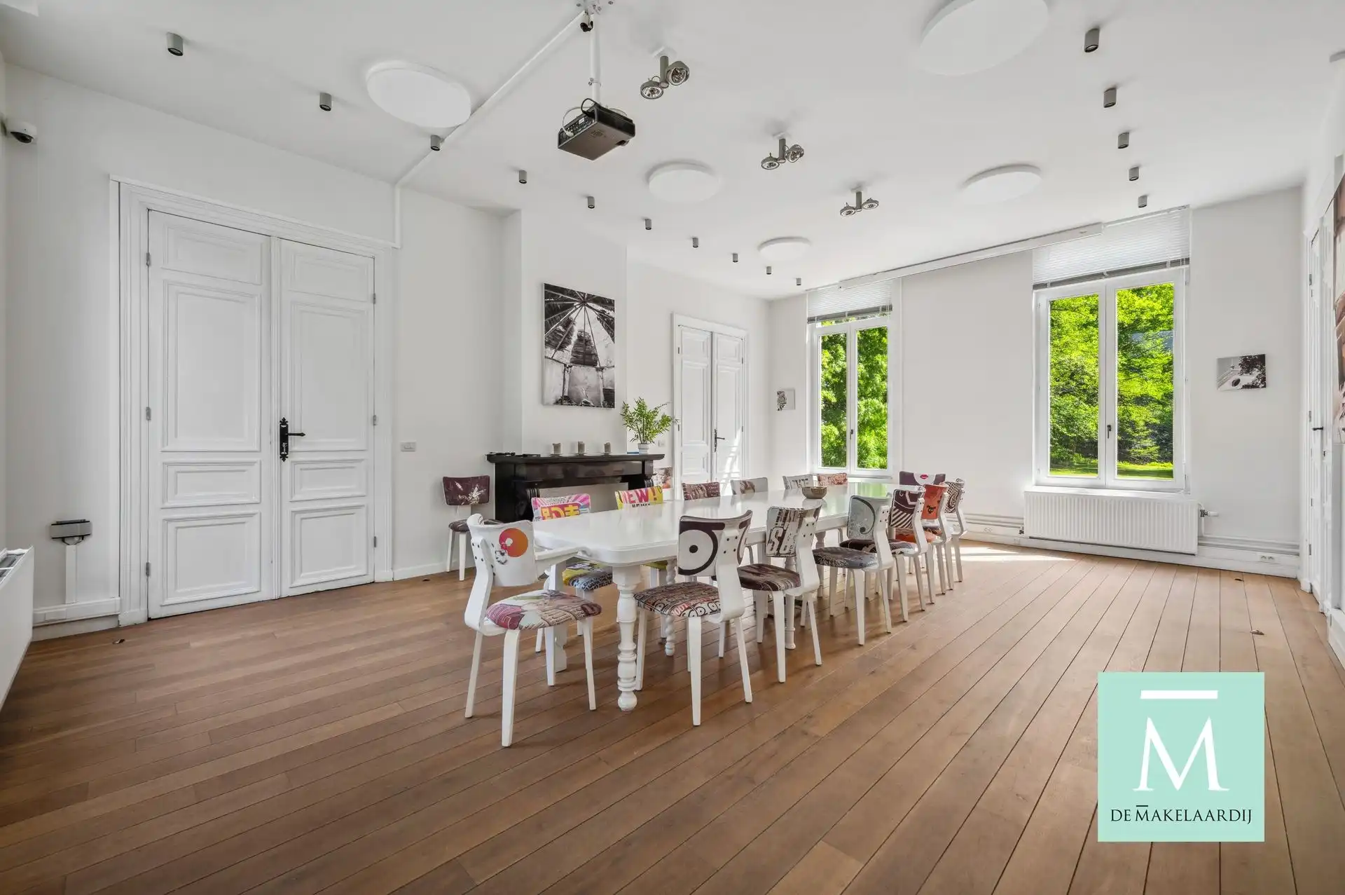 Prachtig kasteel met veel mogelijkheden gelegen op een toplocatie foto 5