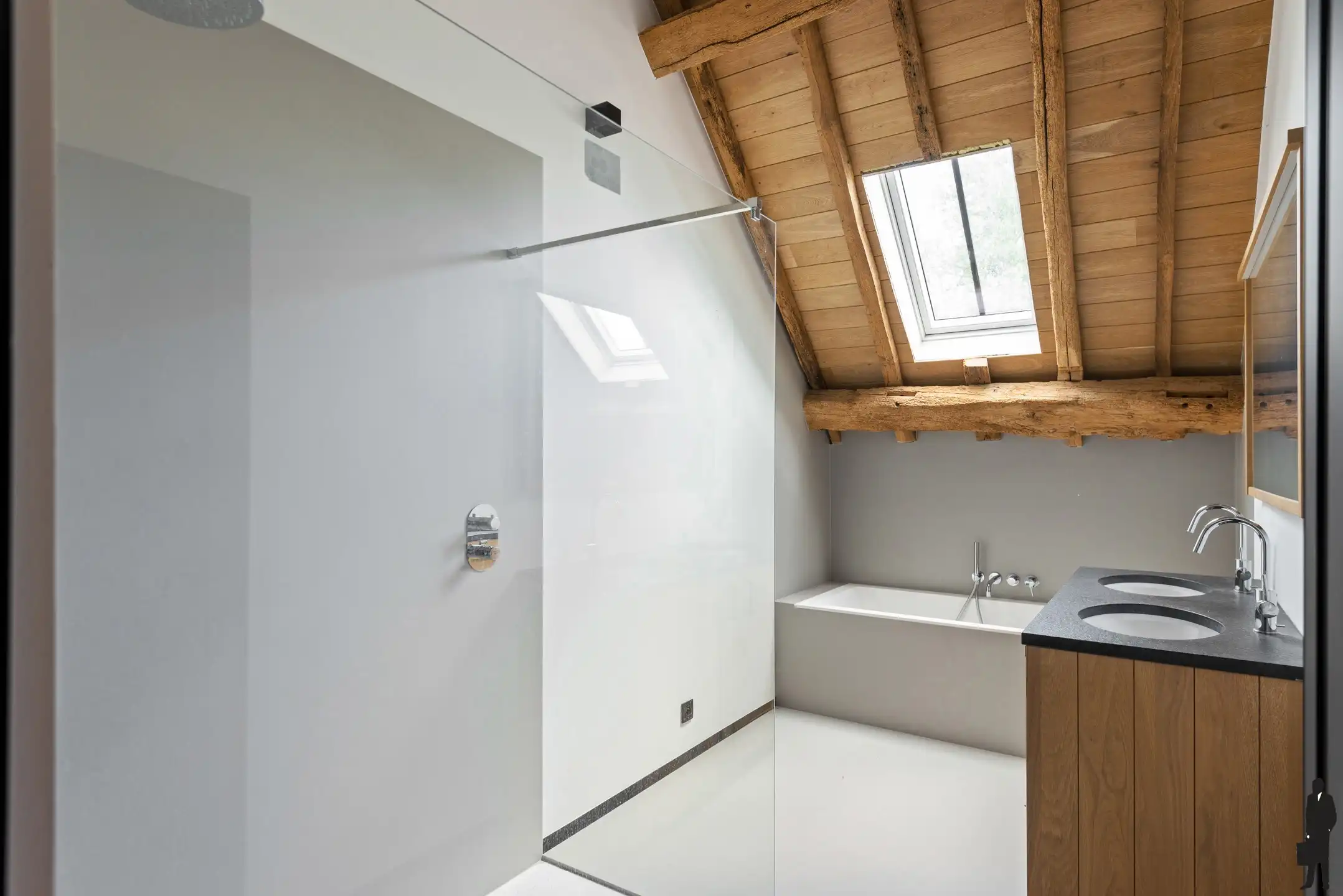 Gerenoveerde BEN hoeve in agrarisch beschermd gebied te Hove foto 25