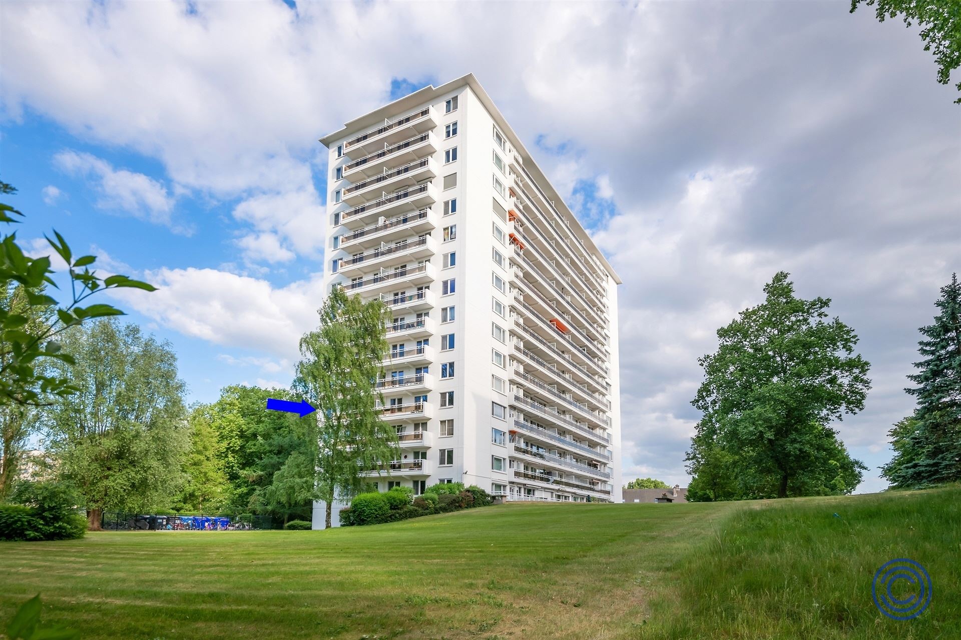 Ruim 3-slpk appartement met zonnig terras en P! foto 11