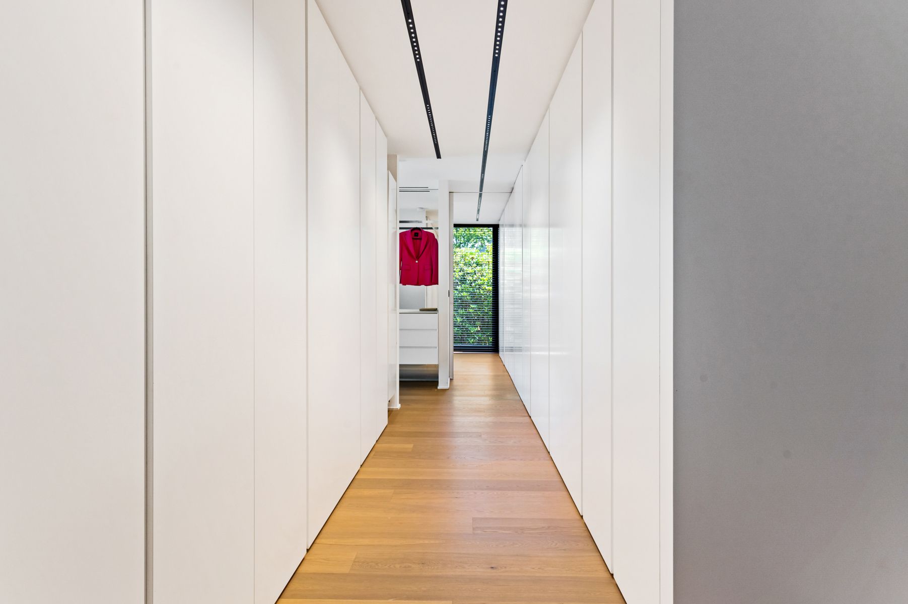 Stijlvol gerenoveerde villa in Koningshof Schoten foto 14