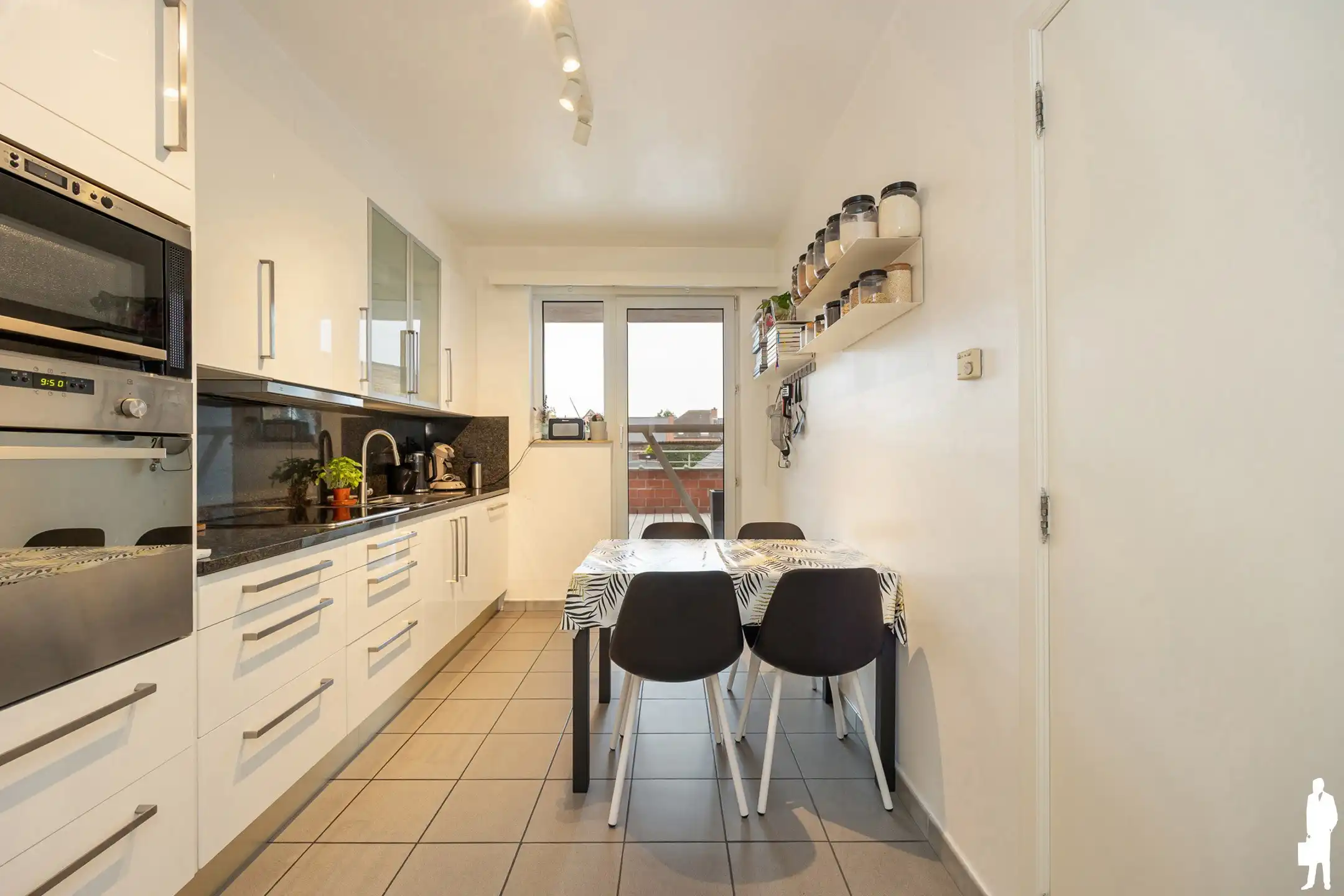 Energiezuinig appartement met 36 m² terras en garage foto 6