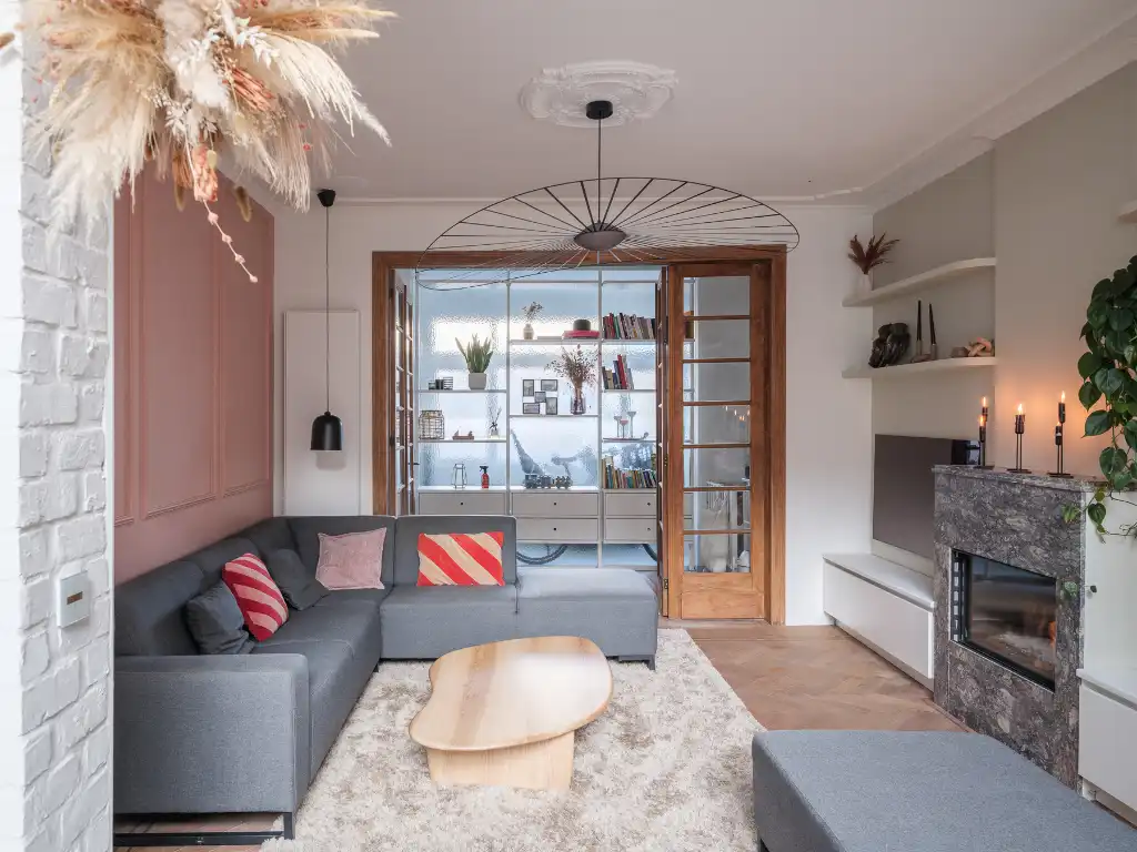 Prachtig gerenoveerde (Volt Architecten) interbellumwoning met vier slaapkamers, twee badkamers en zonnige stadstuin nabij de Bijloke. foto 5