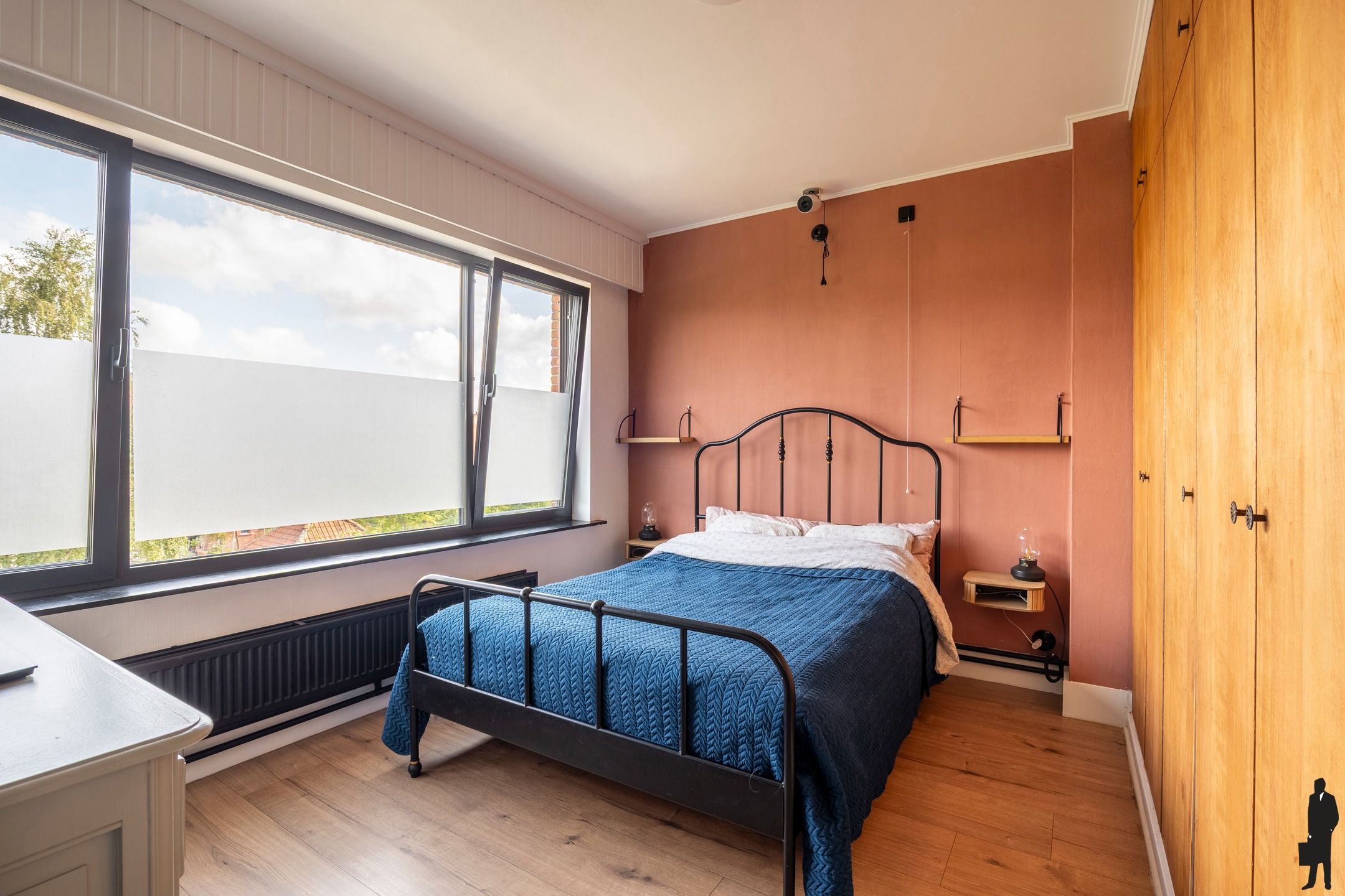Bel-etage woning met 3slks, inpandige garage en hobbyruimte foto 10