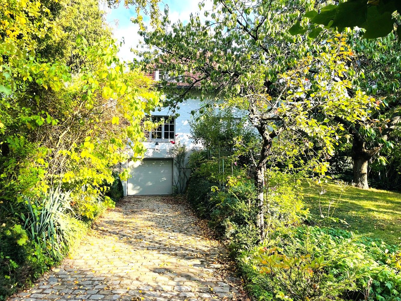 Villa met zonnige tuin in een rustige buurt foto 19