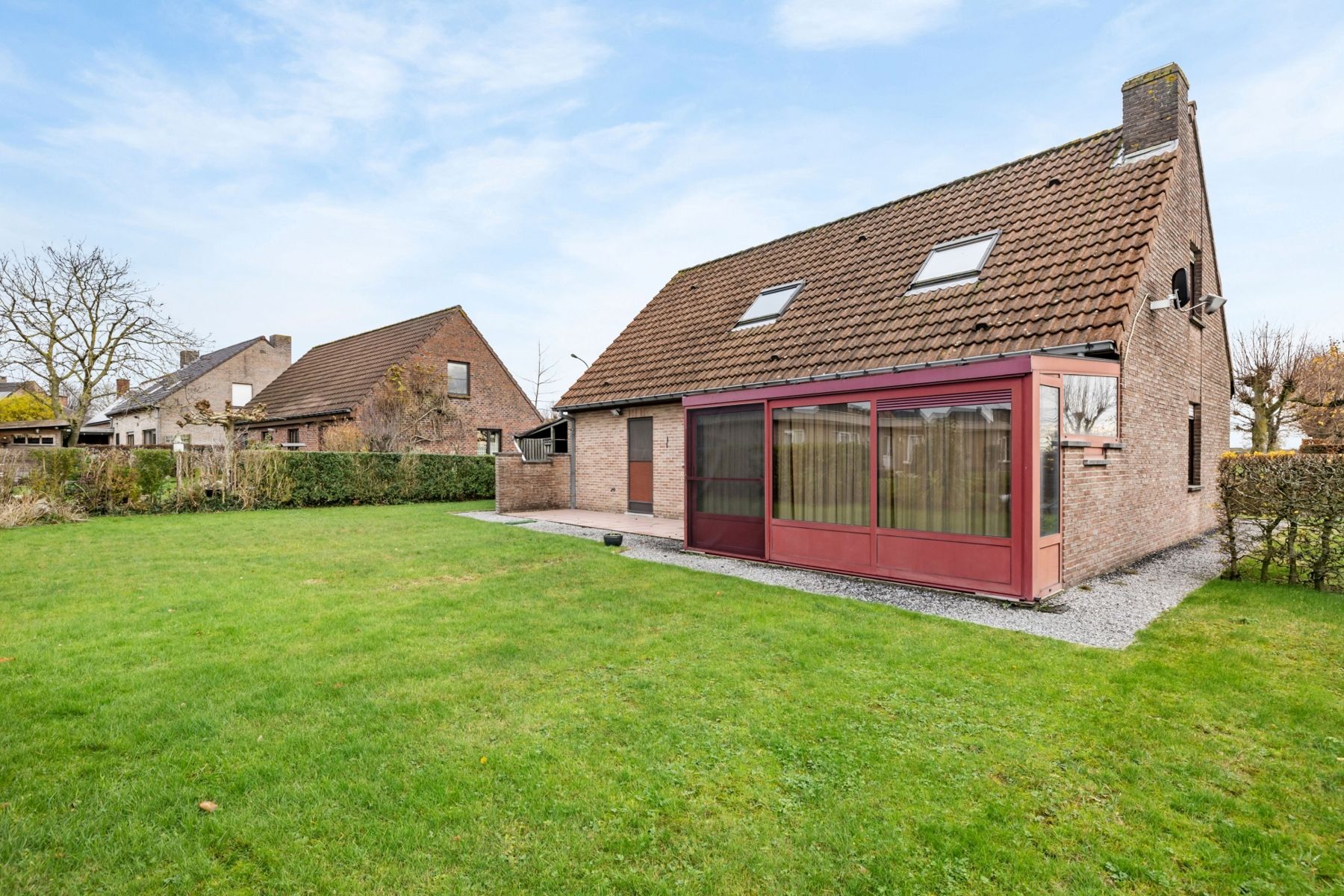 Mooie open bebouwing in centrum Ursel met garage en tuinhuis foto 5