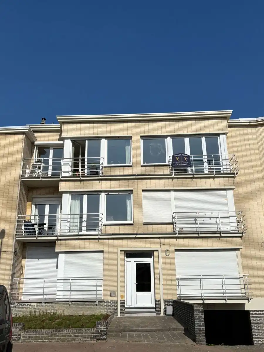 Luxueus afgewerkt en volledig gerenoveerd 2-slpk app. foto 11