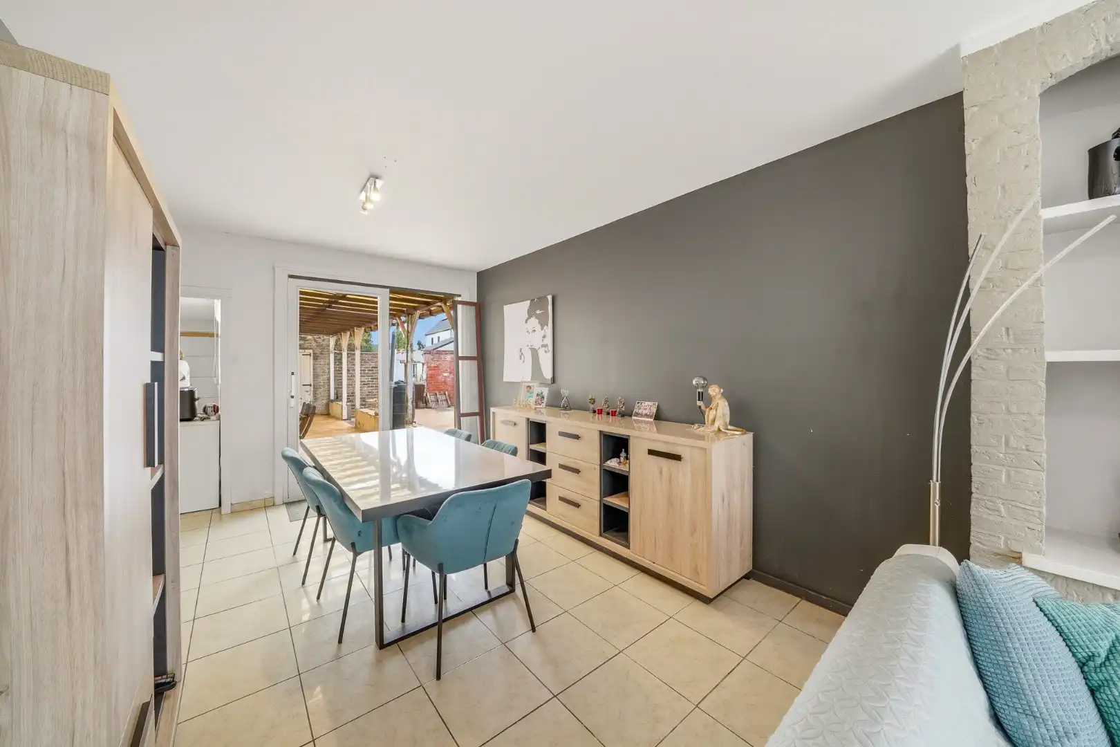 Halfopen woning met veel potentieel in Zandvoorde foto 6