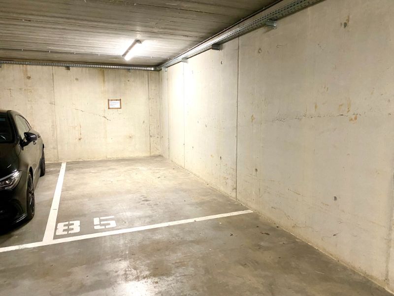 Lichtrijk appartement met 3 slaapkamers, 2 terrassen en parking foto 23