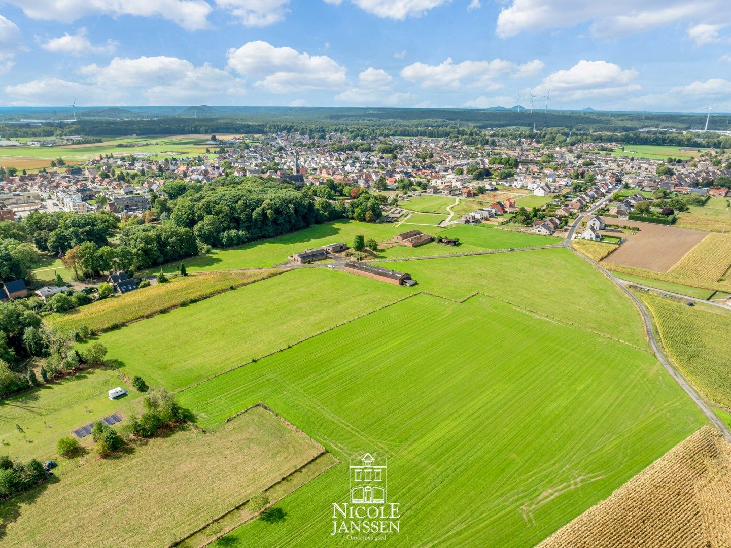 Unieke eigendom met landhuis en authentieke molen op een royaal perceel foto 5