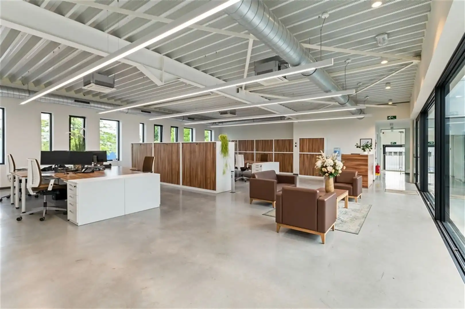 Moderne instapklare kantoren te huur foto 6