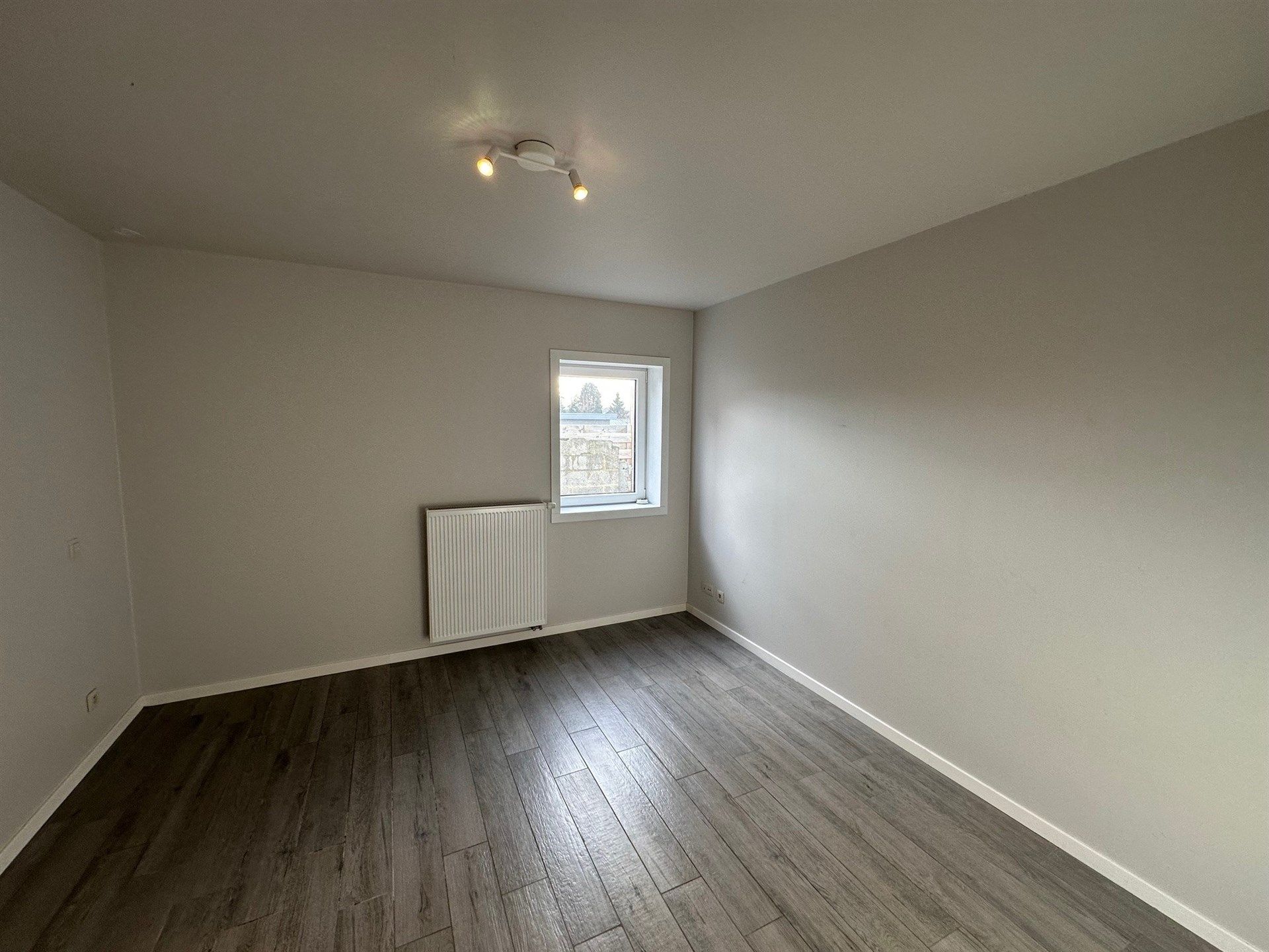 Bureel- of opslagruimte in tweede lijn met vlotte bereikbaarheid foto 7