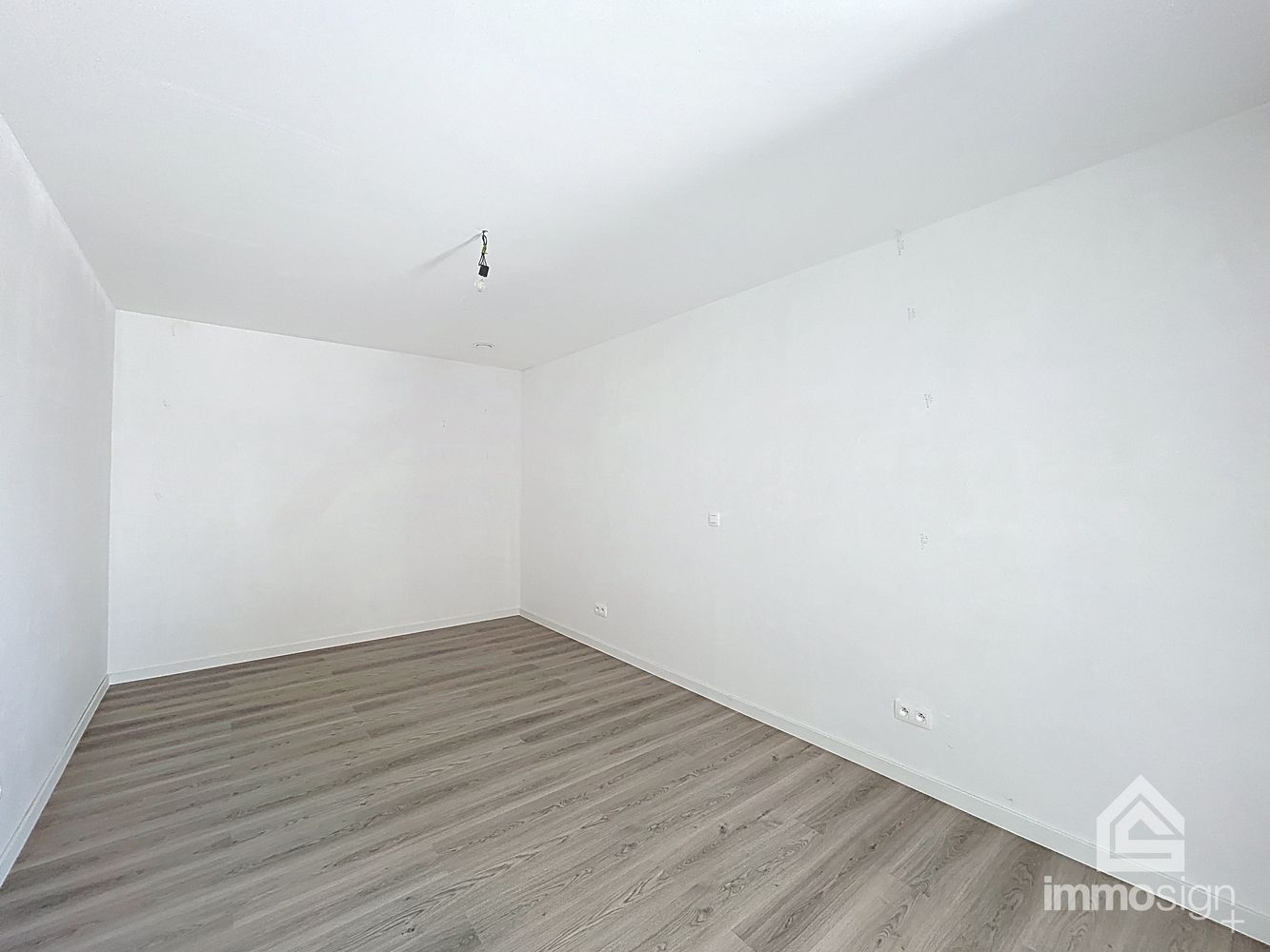 Instapklaar nieuwbouwappartement met 2 slaapkamers, terras en autostaanplaats te Kinrooi foto 11