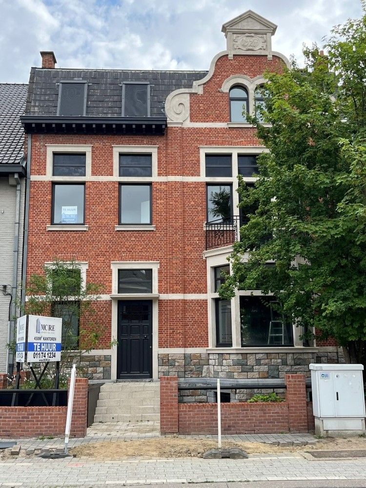 450m² kantoor/praktijk foto {{pictureIndex}}