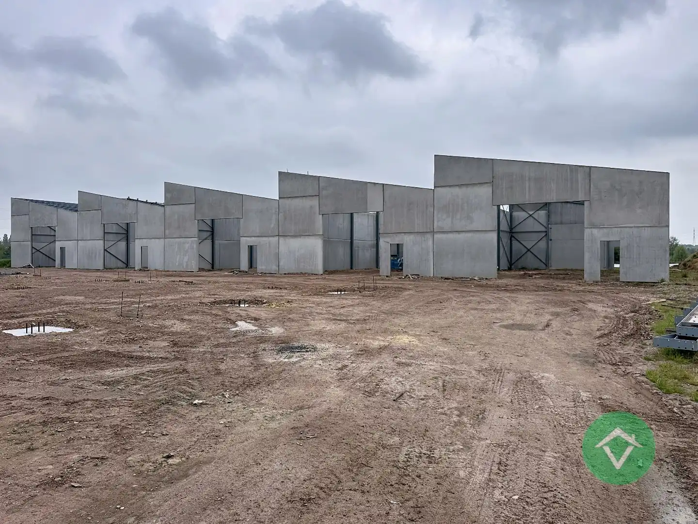 Loods NR A te koop – 180 m² KMO-zone Ardopoort te Roeselare foto 10