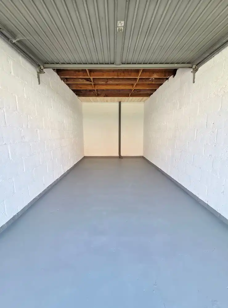 Garagebox in woonwijk foto 4