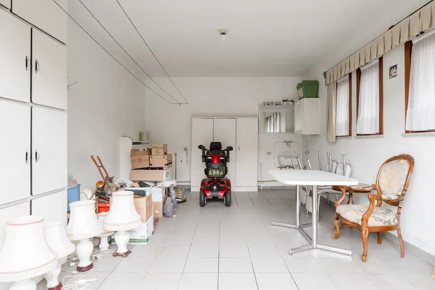 Charmante op te frissen woning van 187 m² op een toplocatie in Pelt! foto 31