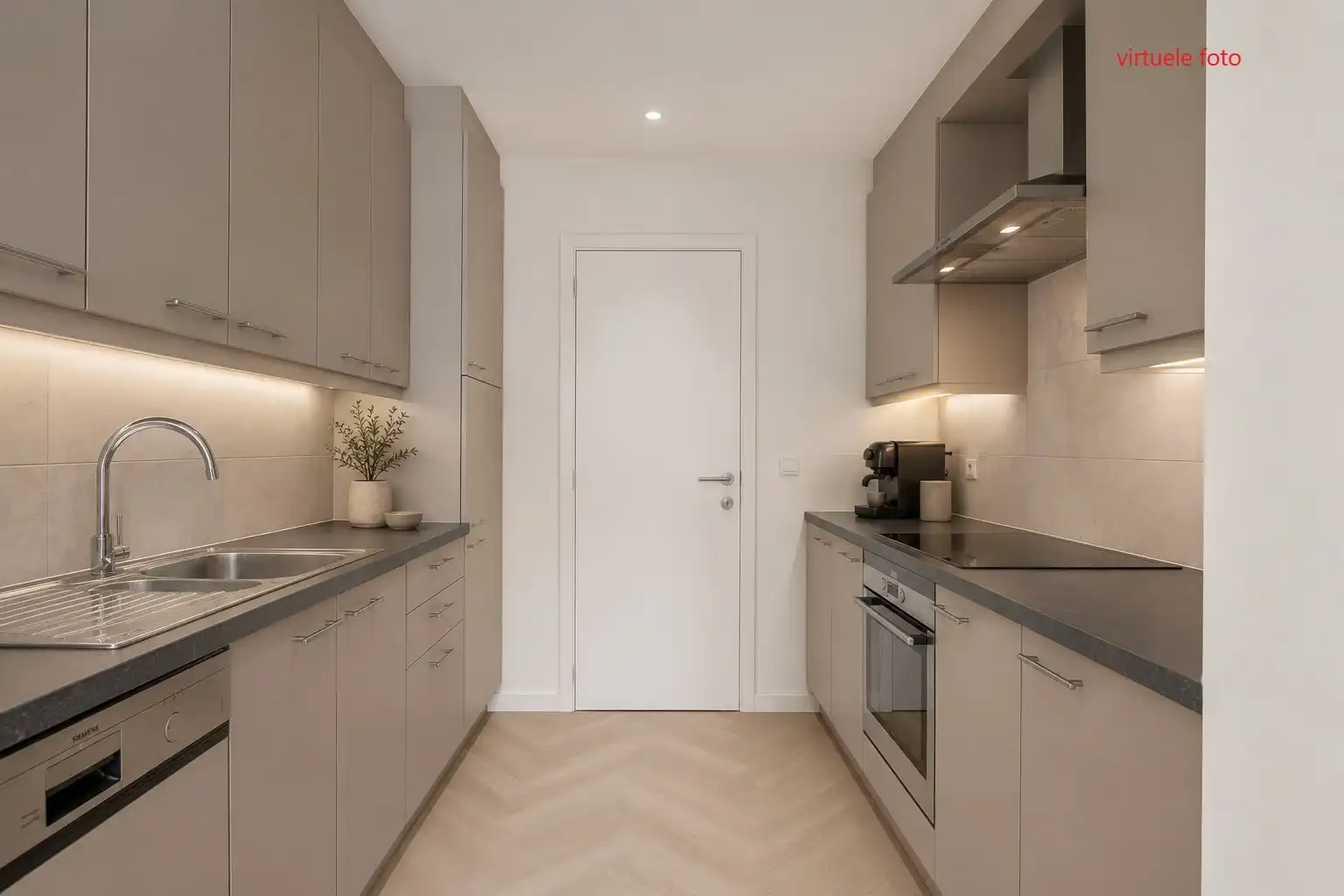 Ruim (100 m²) & instapklaar appartement (bouwjaar 2009) in het centrum van Oostende! foto 4