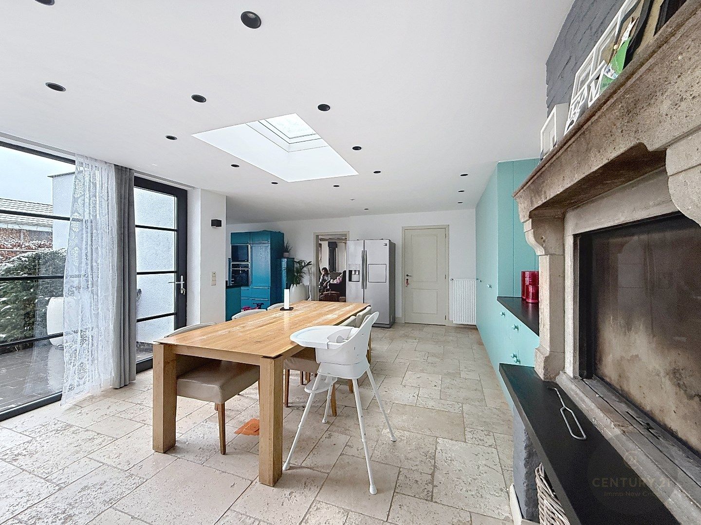 RUIME WONING met LOODS en WERKPLAATS foto 9