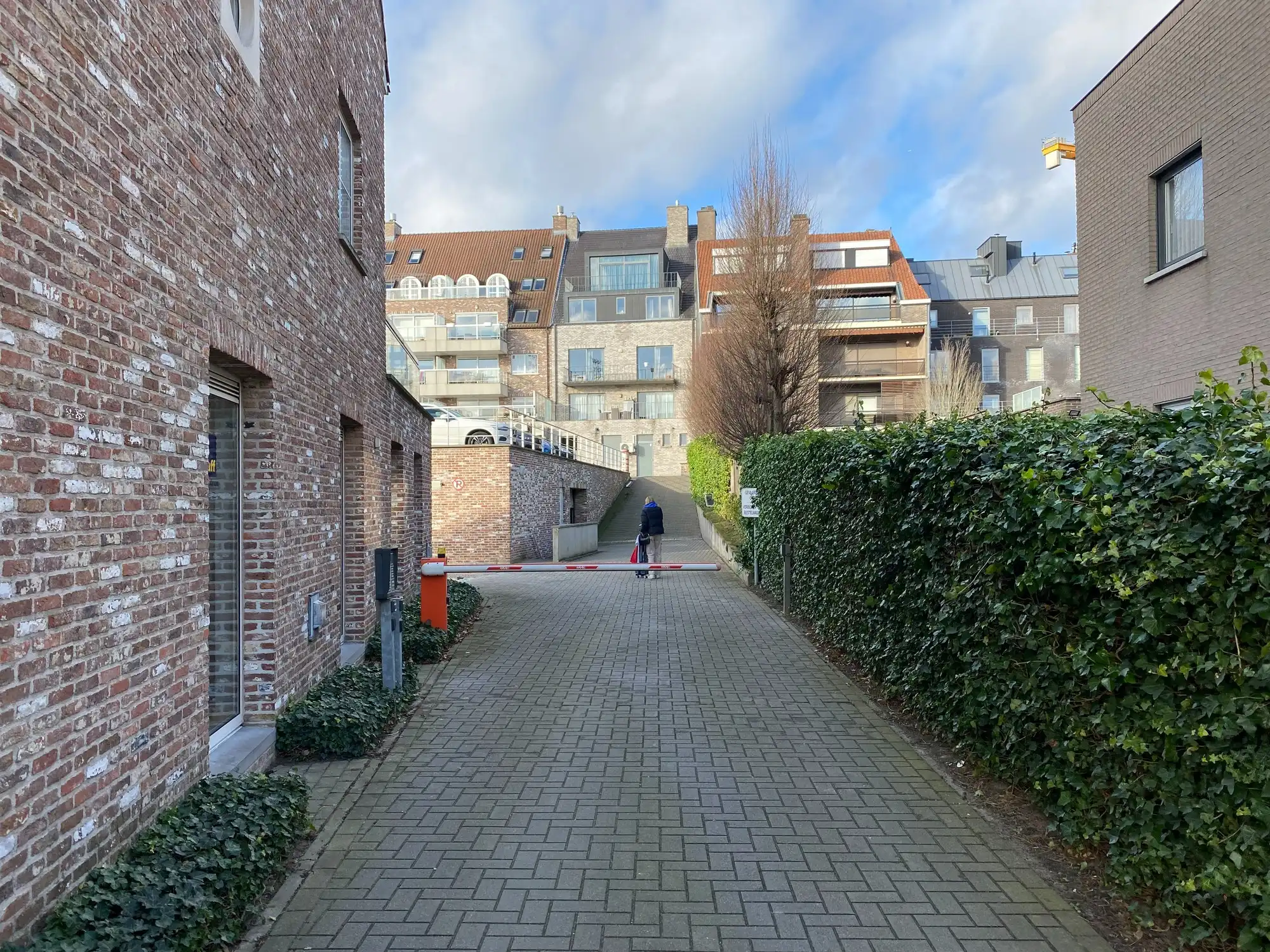 Ondergrondse ruime garagebox in centrum | Meersstraat - Stormestraat foto 5