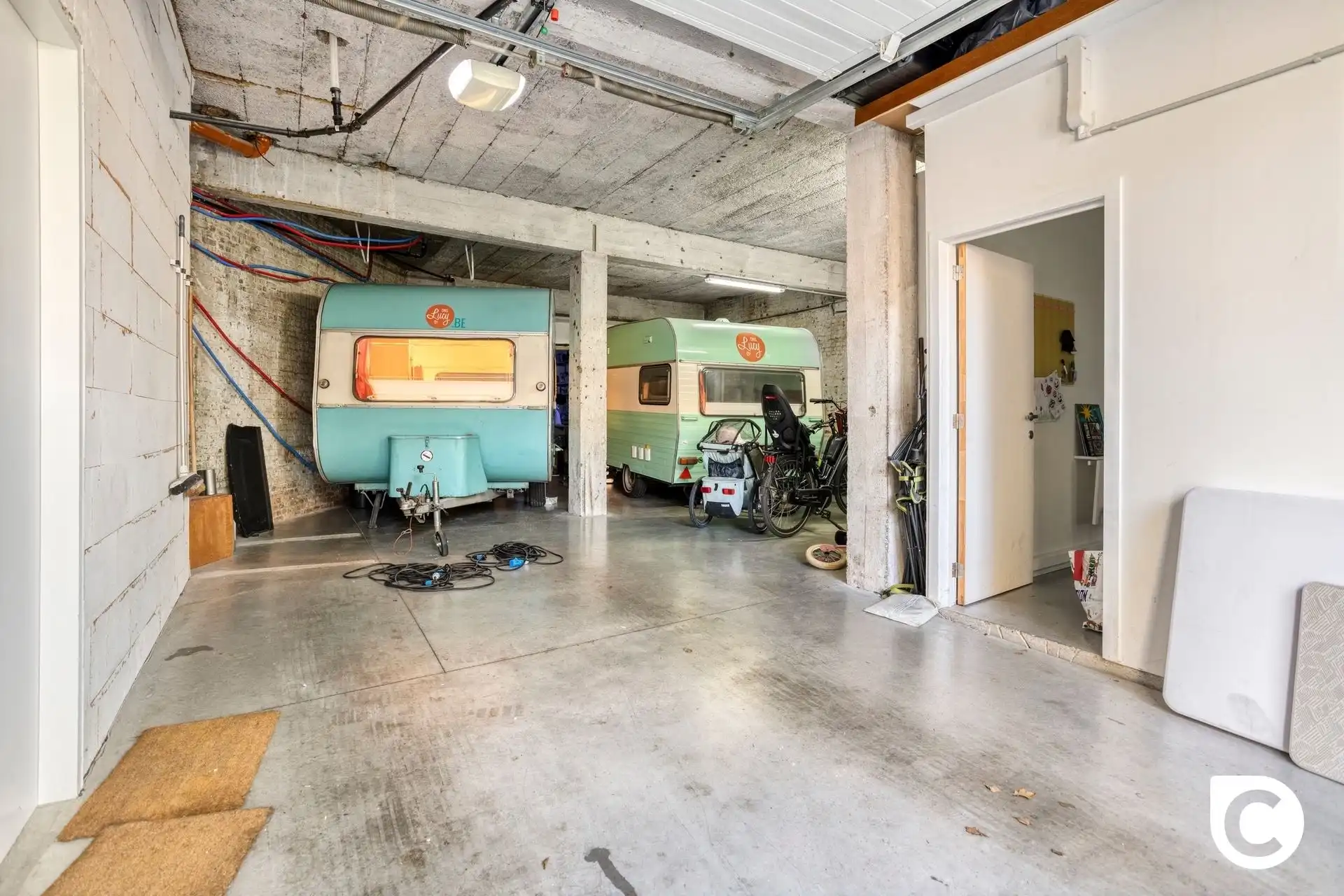 Prachtig gerenoveerd Loftappartement 2 slp en magazijn/handelsruimte foto 16