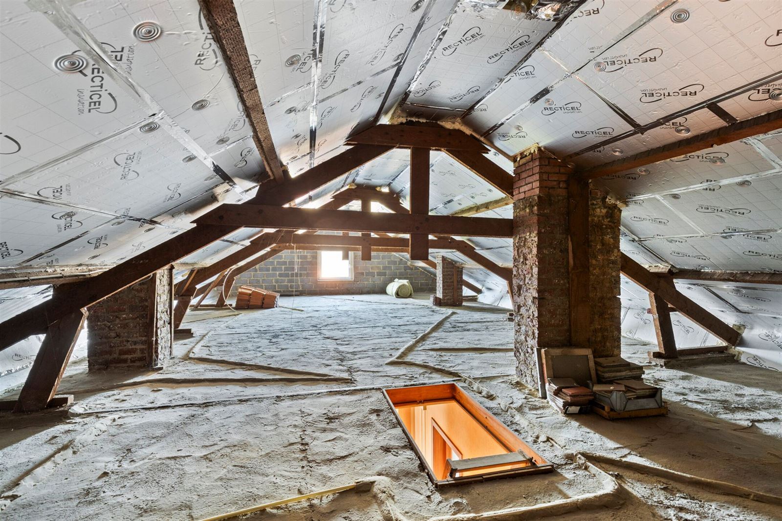 Goed gelegen bungalow te koop foto 18