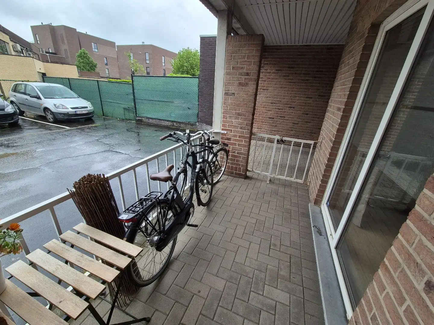 Gelijkvloers appartement met terras en autostandplaats foto 8