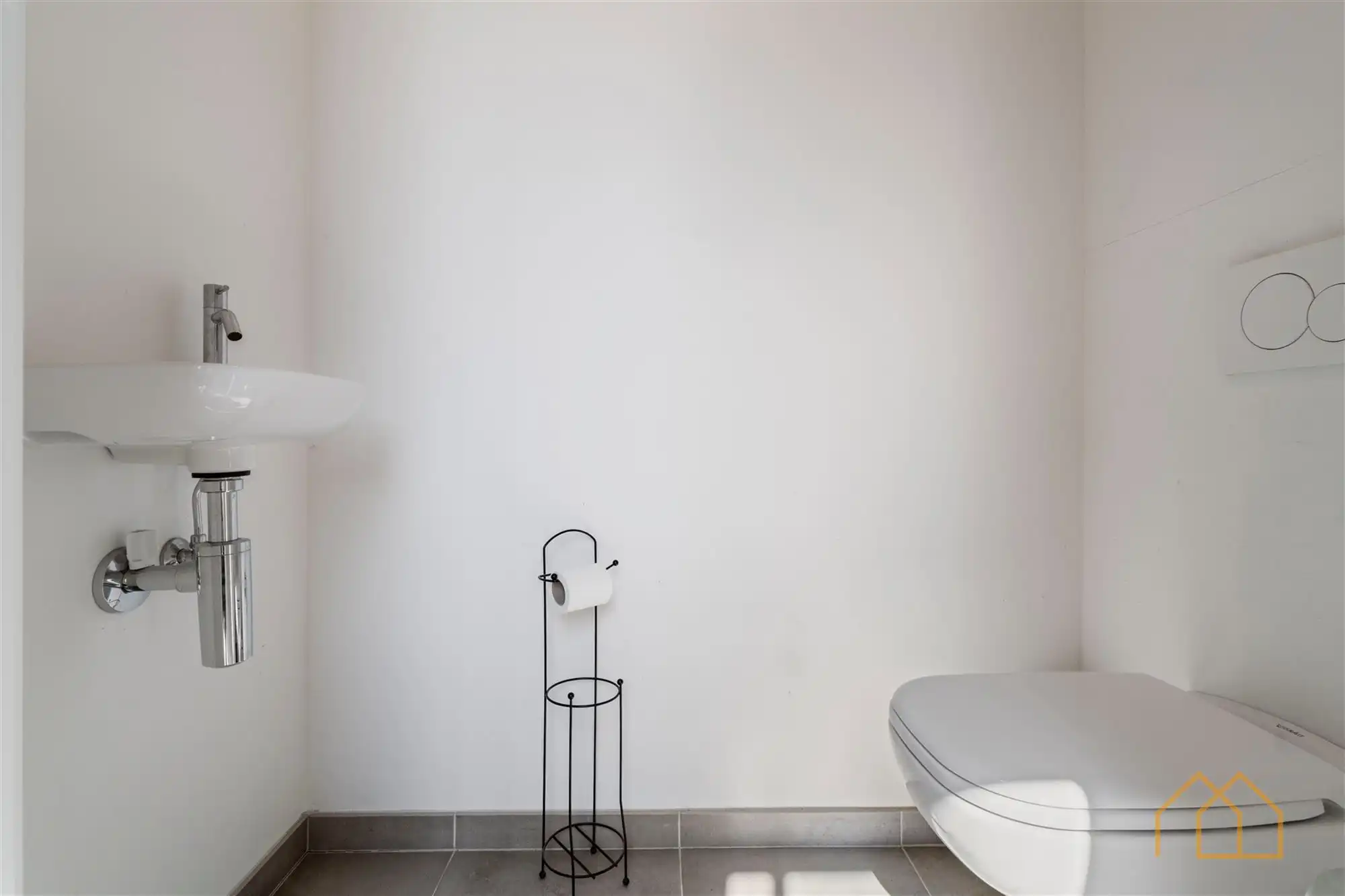Hedendaagse woning met tuin foto 10