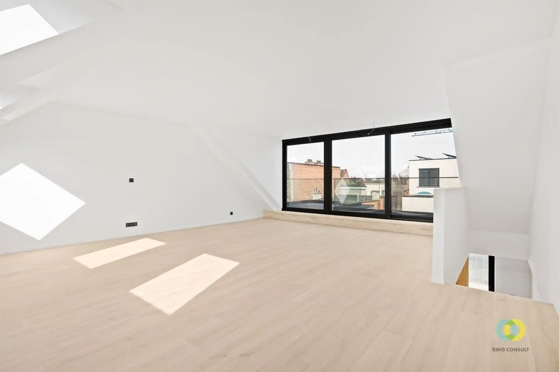 Ruime duplex met 2 slaapkamers foto {{pictureIndex}}