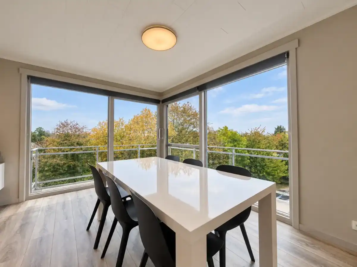 Ieper – Instapklaar appartement met groenzicht en 2 slaapkamers foto 7