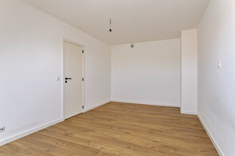 Modern, energiezuinig 2 slaapkamer appartement TE HUUR in hartje Wielsbeke! foto 10