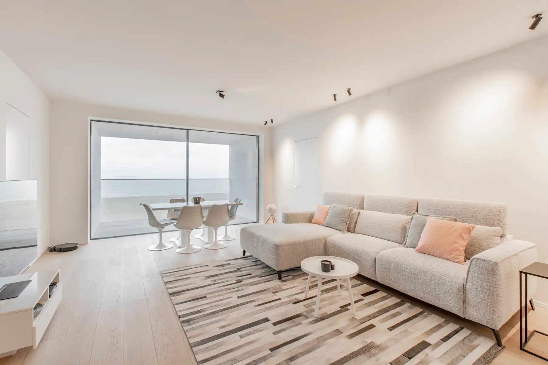 Appartement met zeezicht in de residentie One Carlton foto 4