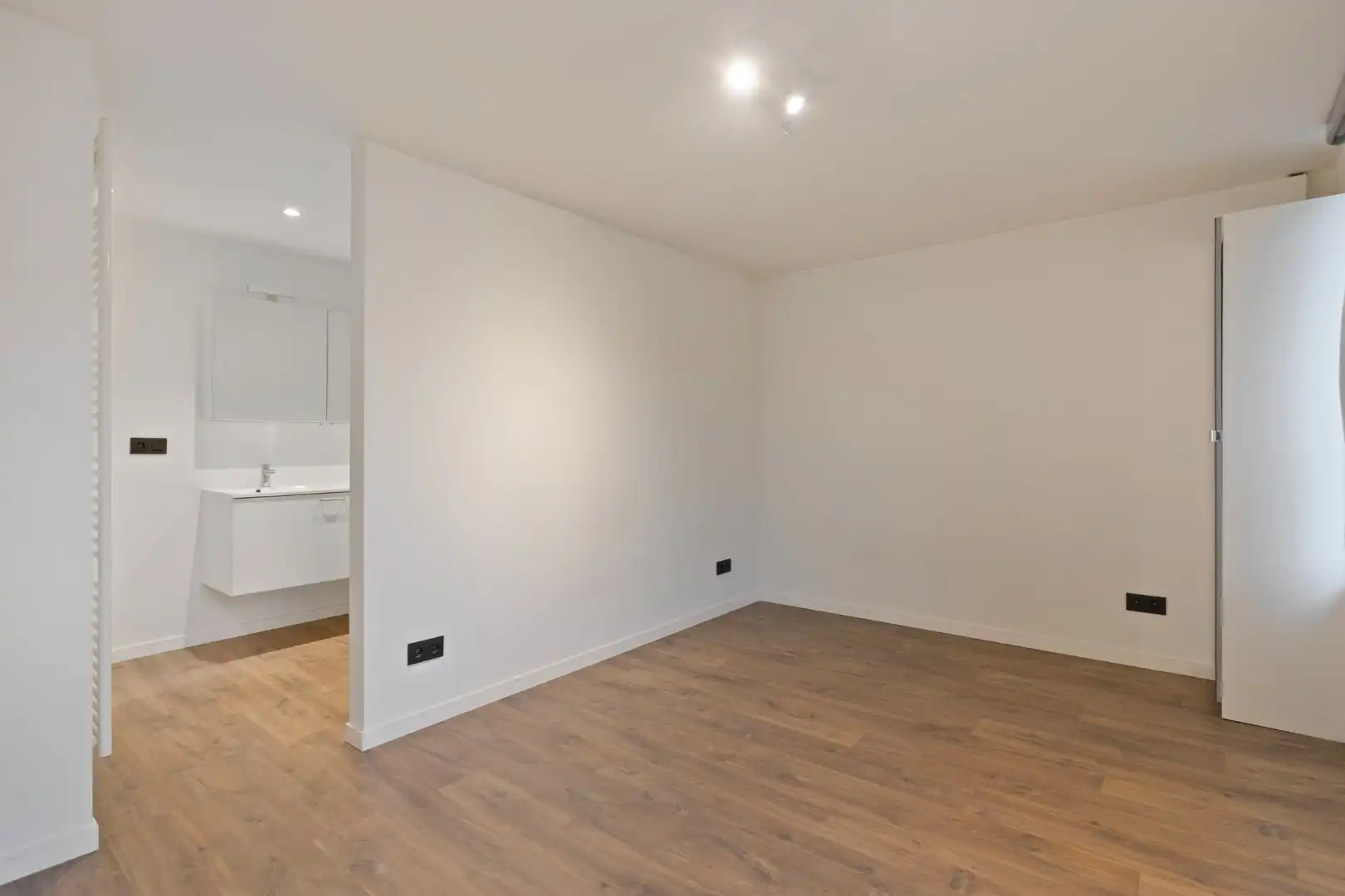 Ruime woning met 4 slaapkamers in Schepdaal foto 11