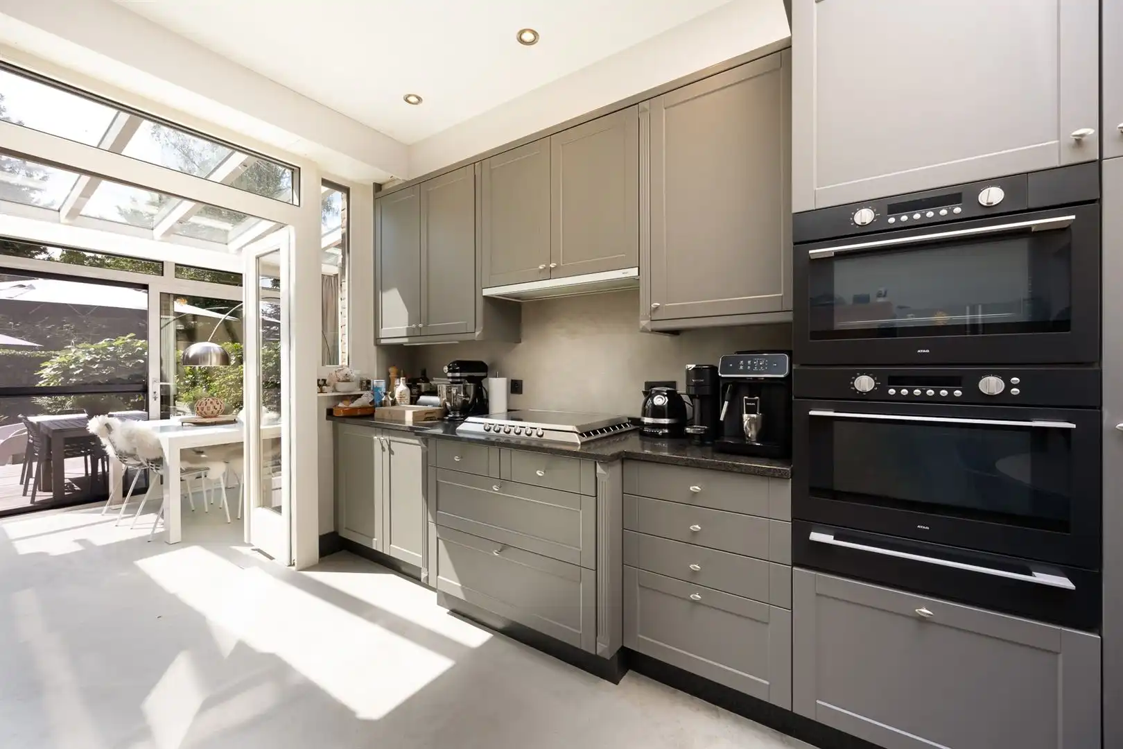 Prima onderhouden woning met 4 SLK op toplocatie foto 12